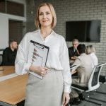 Understanding the Differences Between Management and Leadership Roles