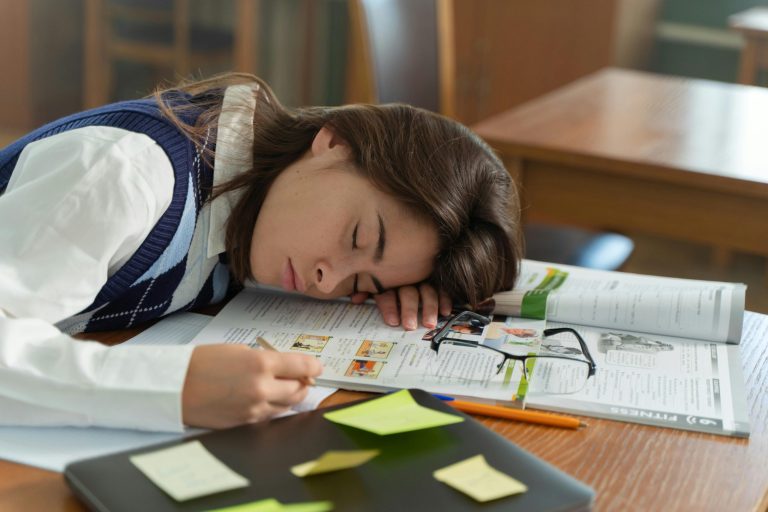 Creating a Personalized Reading List for Lifelong Learning